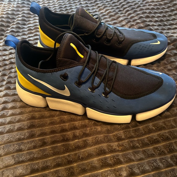 Nike Pocket Fly Dm Men’s Running Training Shoes Sneakers, Size 12 - Picture 7 of 12